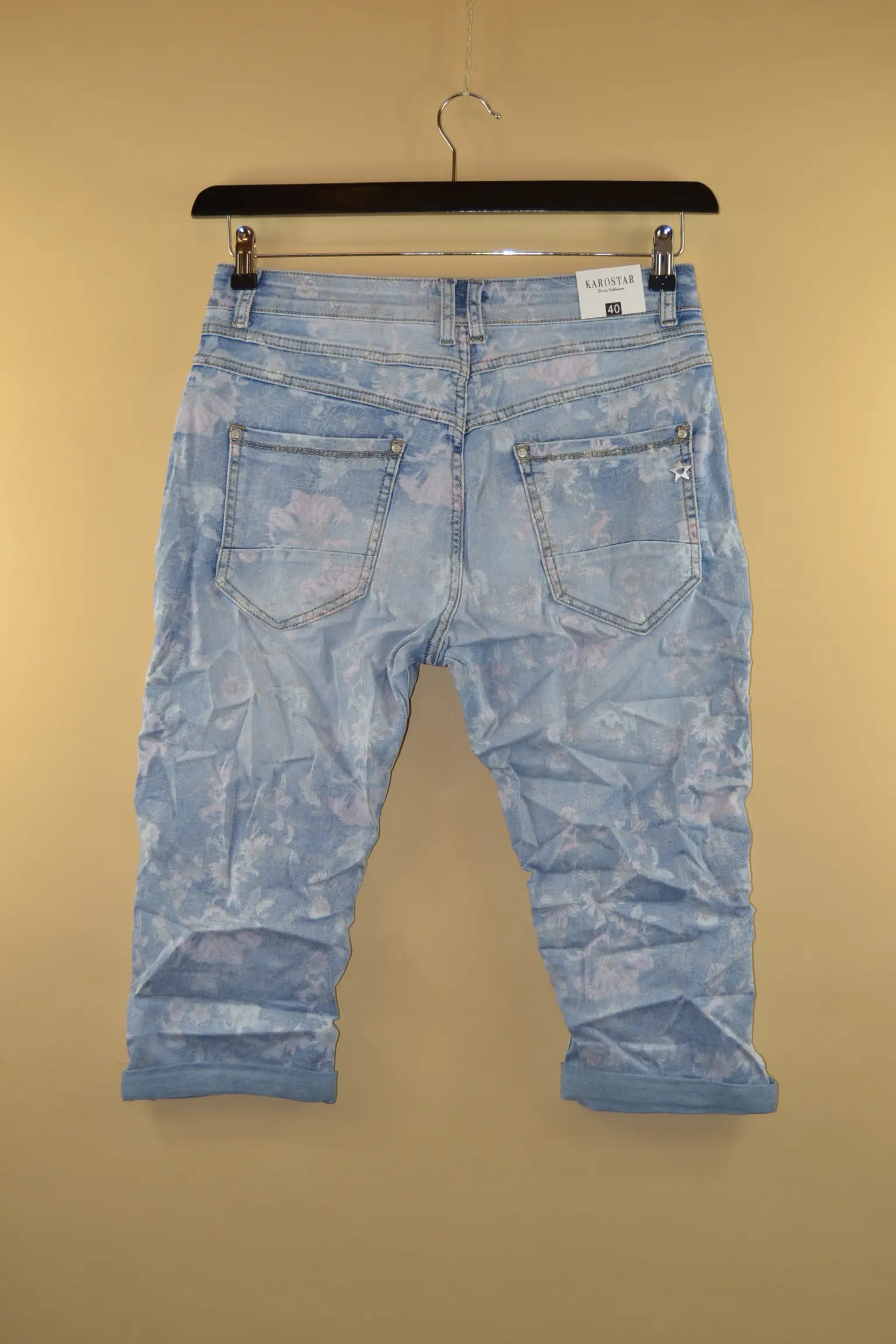 Karostar KC8120 Blue Flowers Capri