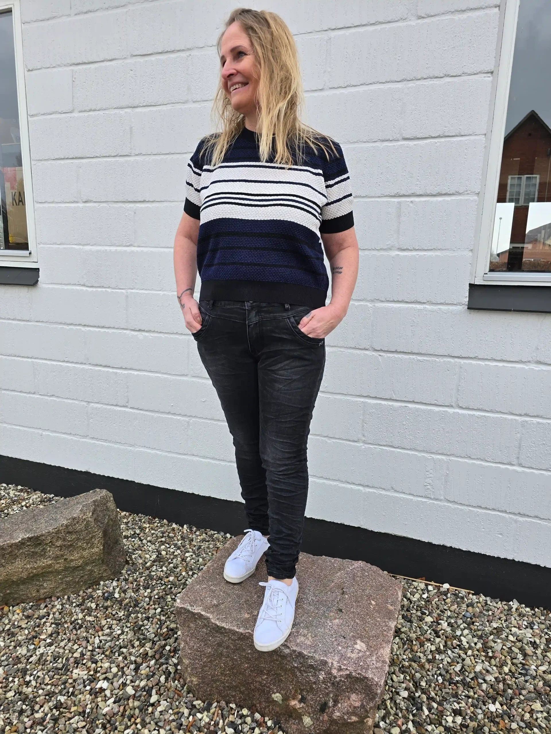 Place du Jour K2029A Sort Lang Jeans – Cat & Co Denim til Kvinder