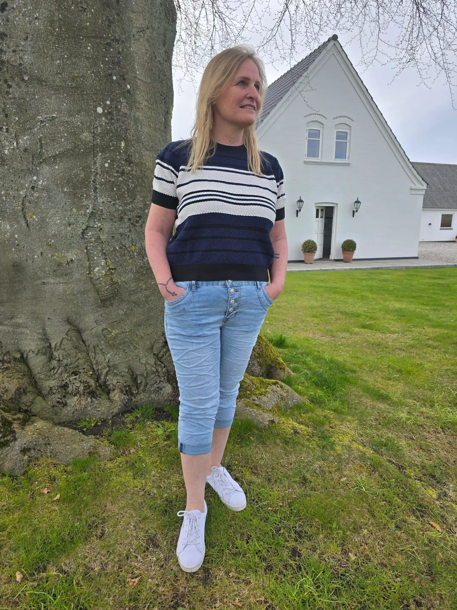Karostar Lys Denim Capri KC2794 – Komfortable Capri Jeans til Kvinder med Stretch