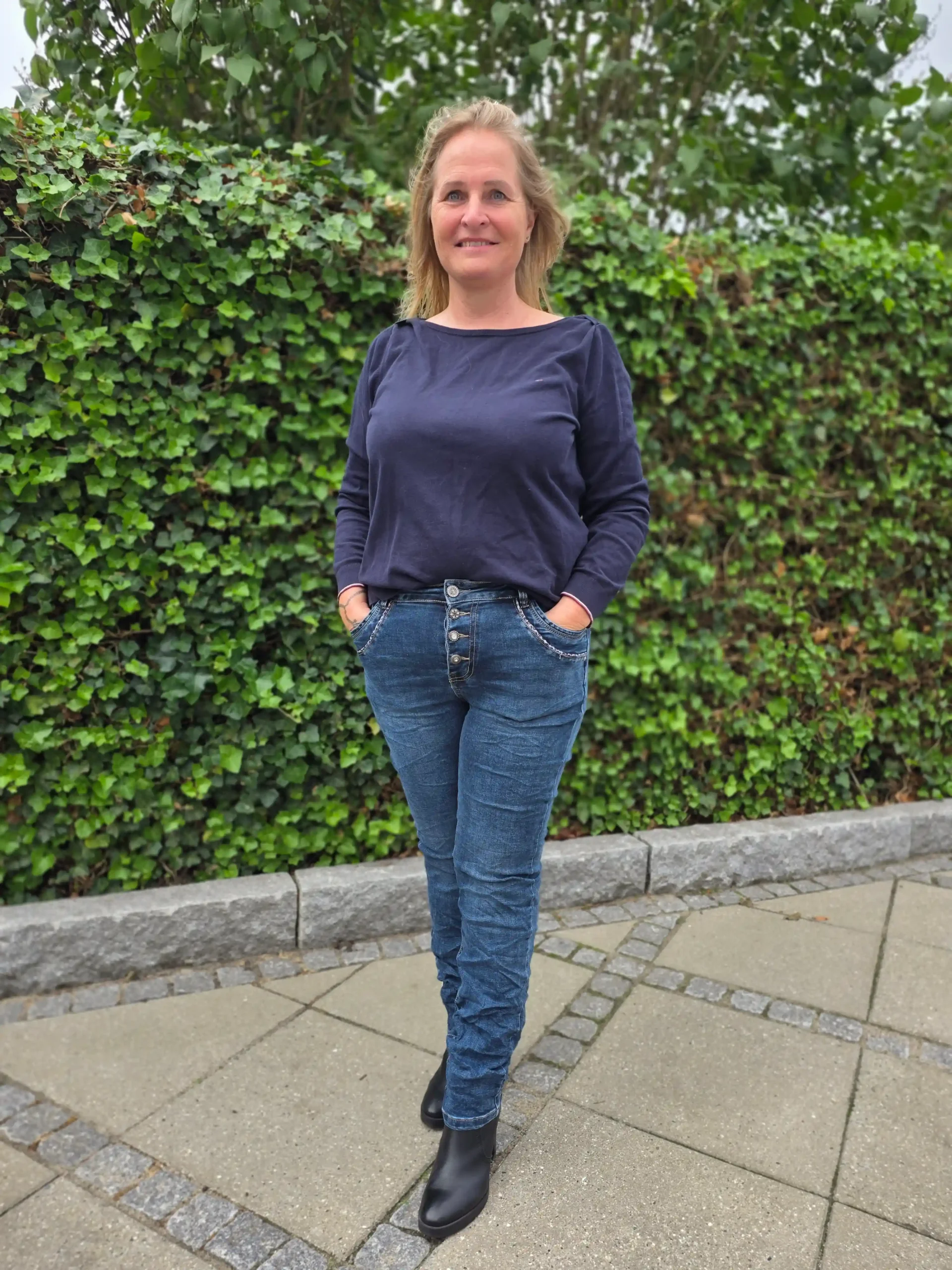 💙 Karostar Blue Baggy KM3021 – Baggy Jeans med Stretch & Flot Print ved Lommerne