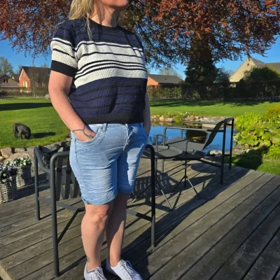Karostar Denim Shorts med Knapper KS2592 – Lyse Dame Shorts i Stretch Denim