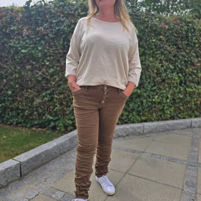 🤎 Jewelly Brown Baggy JW8710-18 – Brune Baggy Jeans med Masser af Stretch